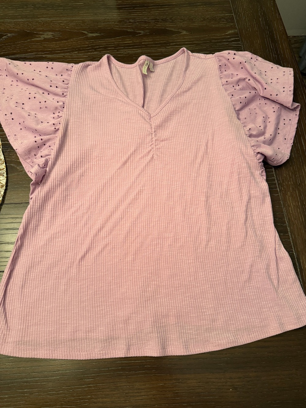 Cato Lavender Pink V-Neck Short Sleeve Top with Eyelet Puff Sleeves